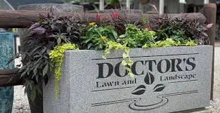 doctors-lawn-landscape-logo