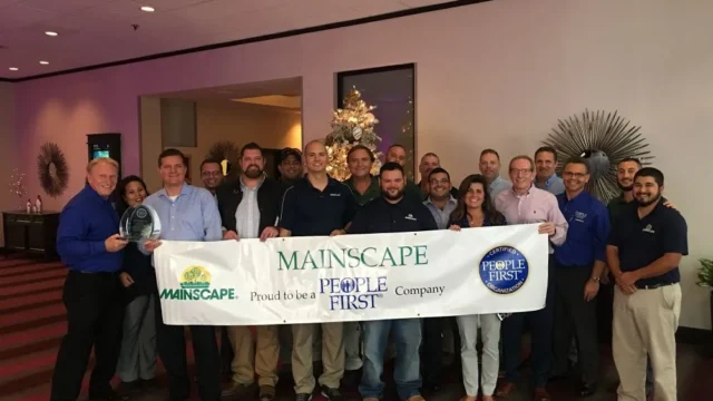 mainscape-company-employee