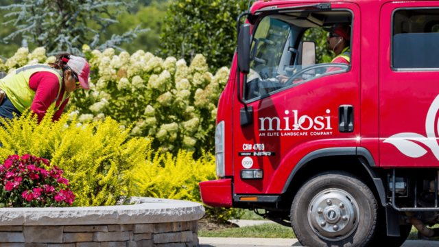 milosi-landscae-truck